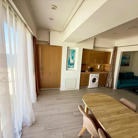 Maritimo Apartment 4*