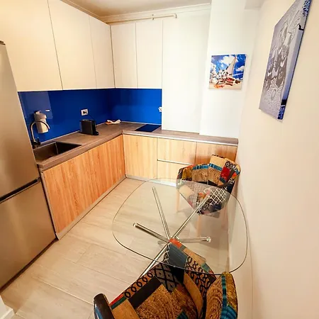 Maritimo Apartman 4*