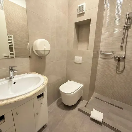Maritimo Apartment 4*