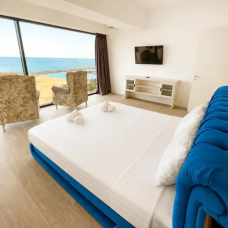 Apartment Maritimo 4*