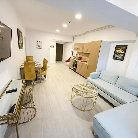 Maritimo Apartment 4*